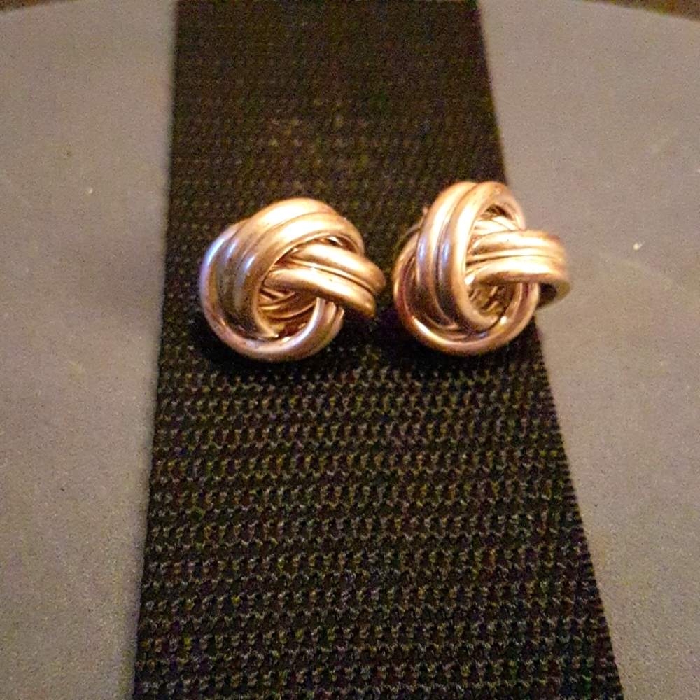 Silver colour knot earrings